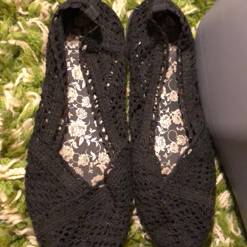 Lace black slides